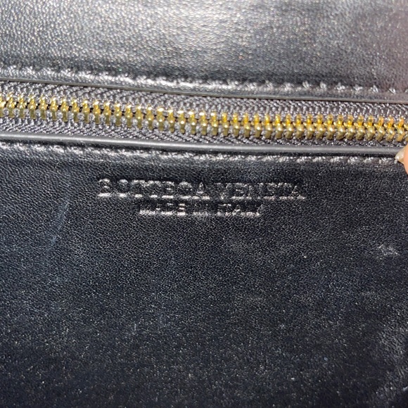 Fashion Crossbody Bag - Picture 8 of 13